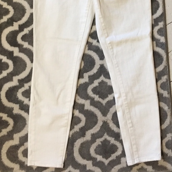NWT J. Crew 10" highest-rise White Denim Jeans - Picture 4 of 4